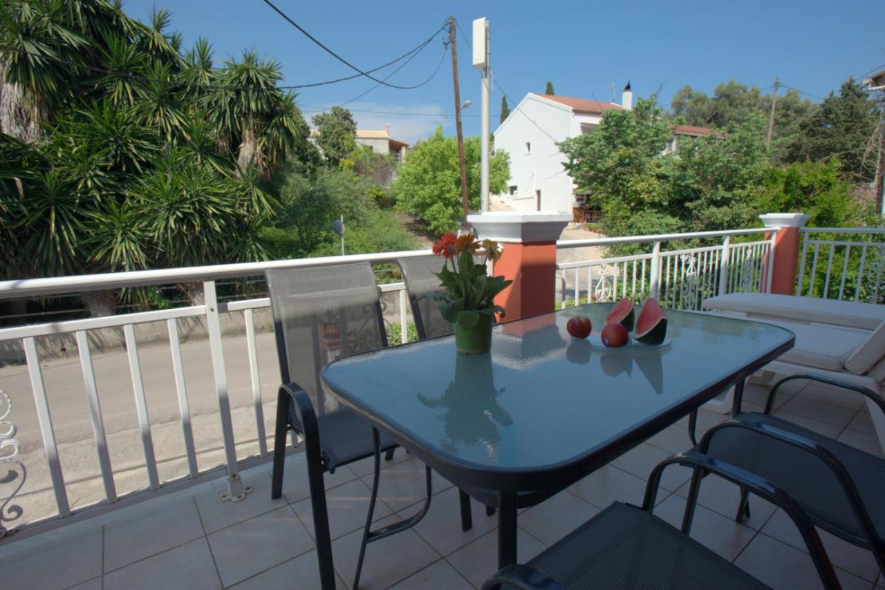 Ilias Apartments Ipsos Ngoại thất bức ảnh