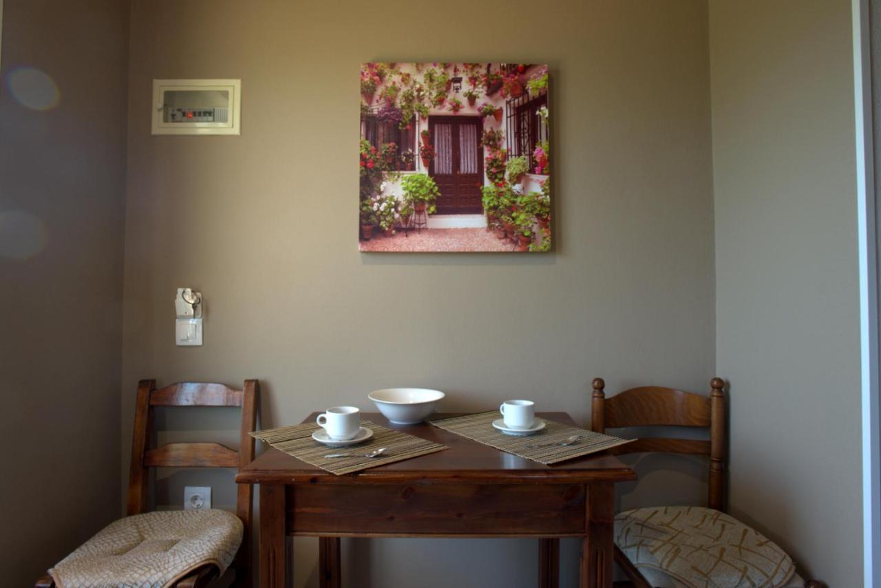 Ilias Apartments Ipsos Ngoại thất bức ảnh