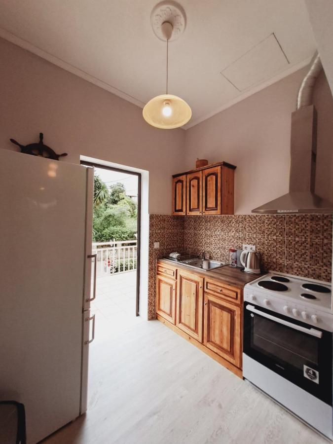 Ilias Apartments Ipsos Ngoại thất bức ảnh