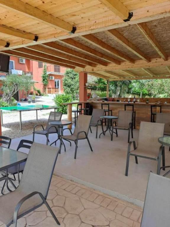 Ilias Apartments Ipsos Ngoại thất bức ảnh