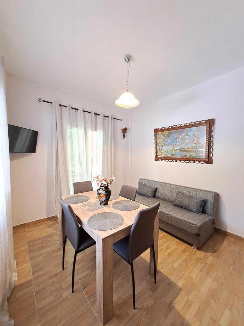 Ilias Apartments Ipsos Ngoại thất bức ảnh